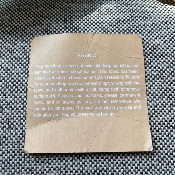 ✨ Michael Kors Marina Gathered
Drawstring Gold Metallic Shimmer
Tote Bag ✨ - Picture 4 of 17